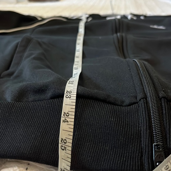 Adidas Unisex Black White Stripe Zip Up Jacket Size M - Picture 9 of 10